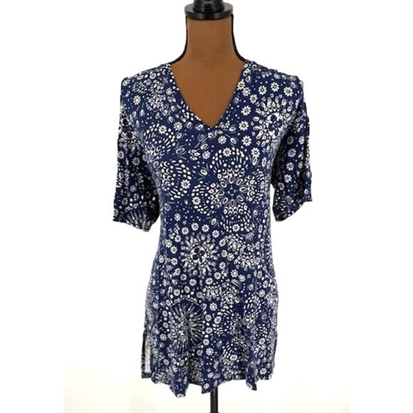 torrid Tops - Torrid Mandala Print “Super Soft” Knit Shirt in Blue and White – Torrid 2 / 2X
